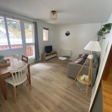 Appartement Au Pied Des Pistes Et Commerces - 5 Personnes Modane Bagian luar foto