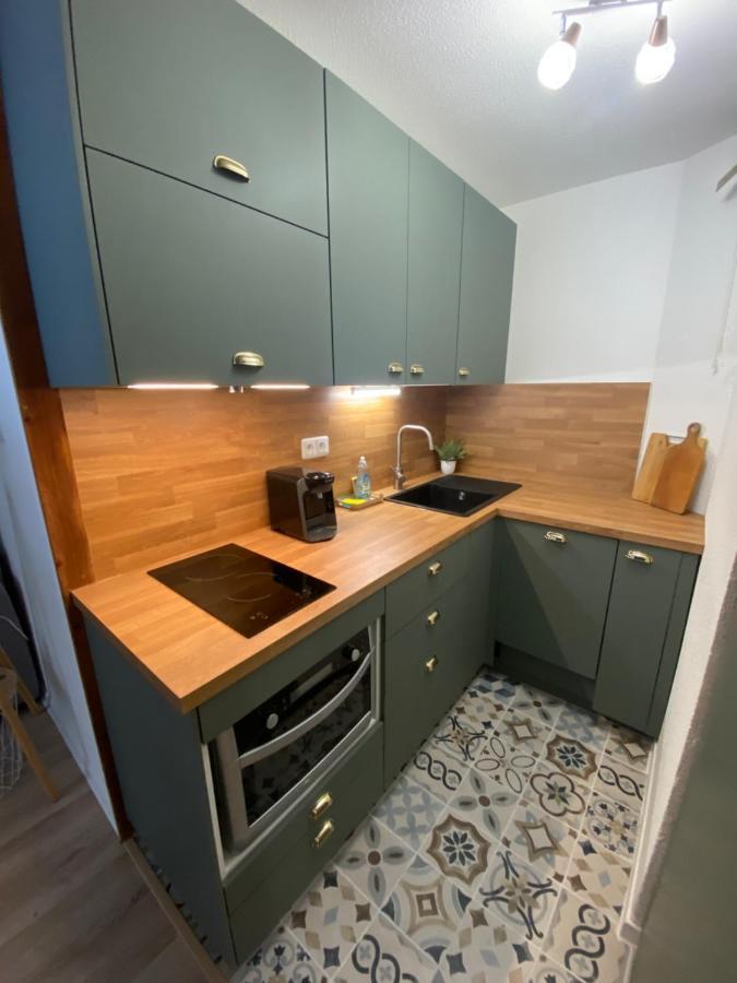 Appartement Au Pied Des Pistes Et Commerces - 5 Personnes Modane Bagian luar foto