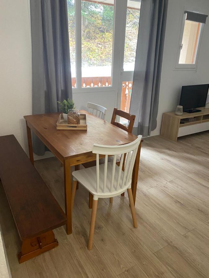 Appartement Au Pied Des Pistes Et Commerces - 5 Personnes Modane Bagian luar foto